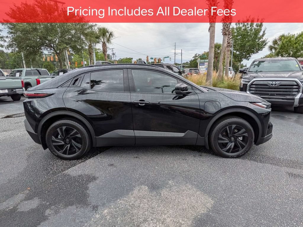 Certified 2026 Toyota C-HR AWD/4WD image 4
