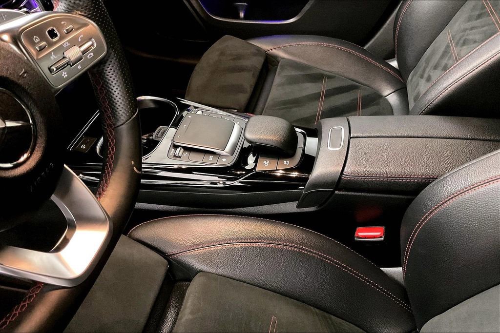 Used 2022 Mercedes-Benz CLA 35 AMG 4MATIC image 16