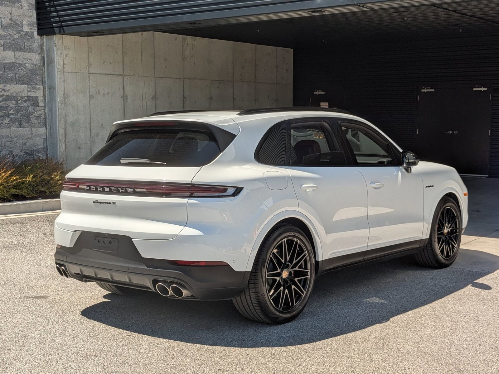 Certified 2026 Porsche Cayenne S AWD/4WD image 9