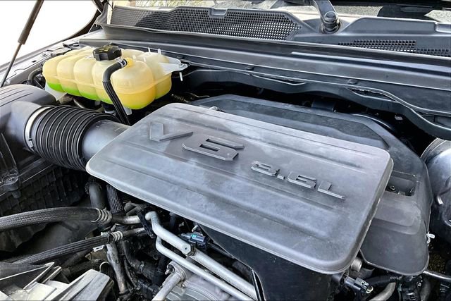 Used 2019 RAM 1500 Laramie AWD/4WD image 34