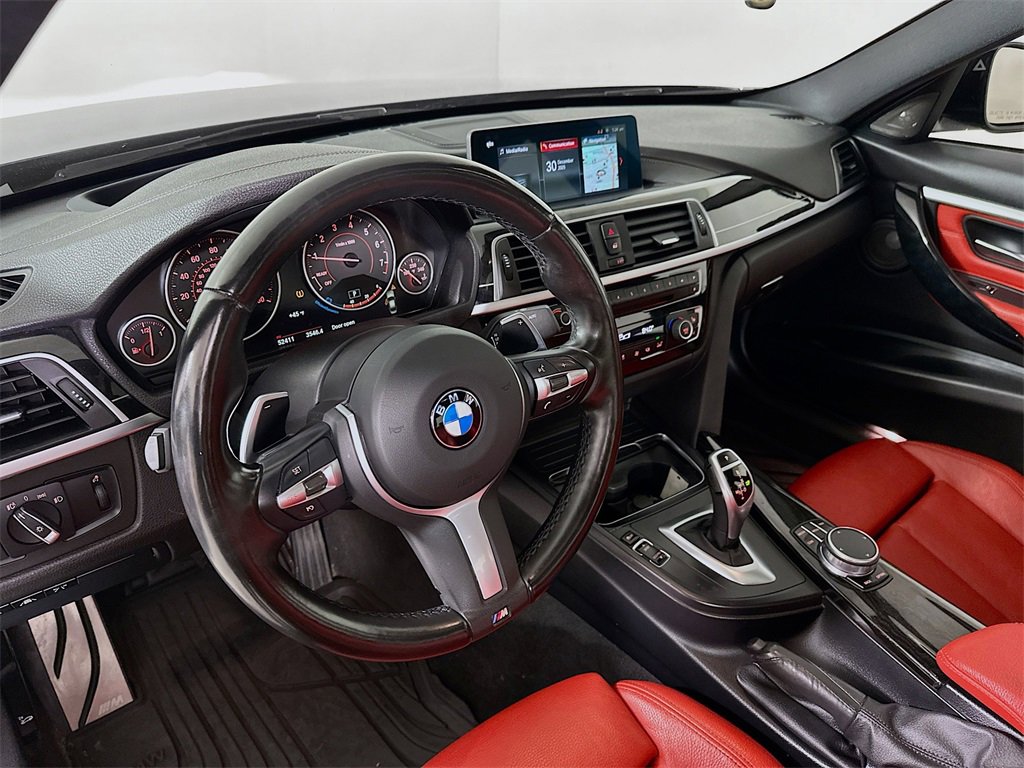 Used 2018 BMW 340i xDrive Sedan w/ Premium Package image 10
