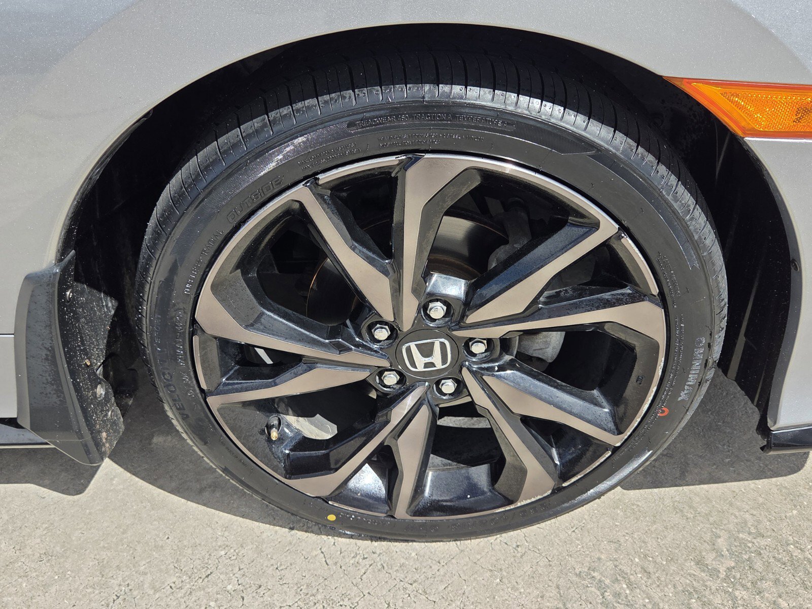 Used 2018 Honda Civic Sport image 12