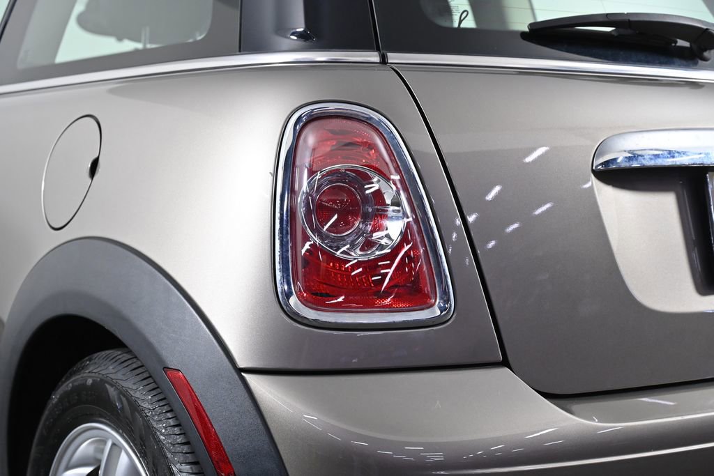 Used 2013 MINI Cooper Hardtop image 7