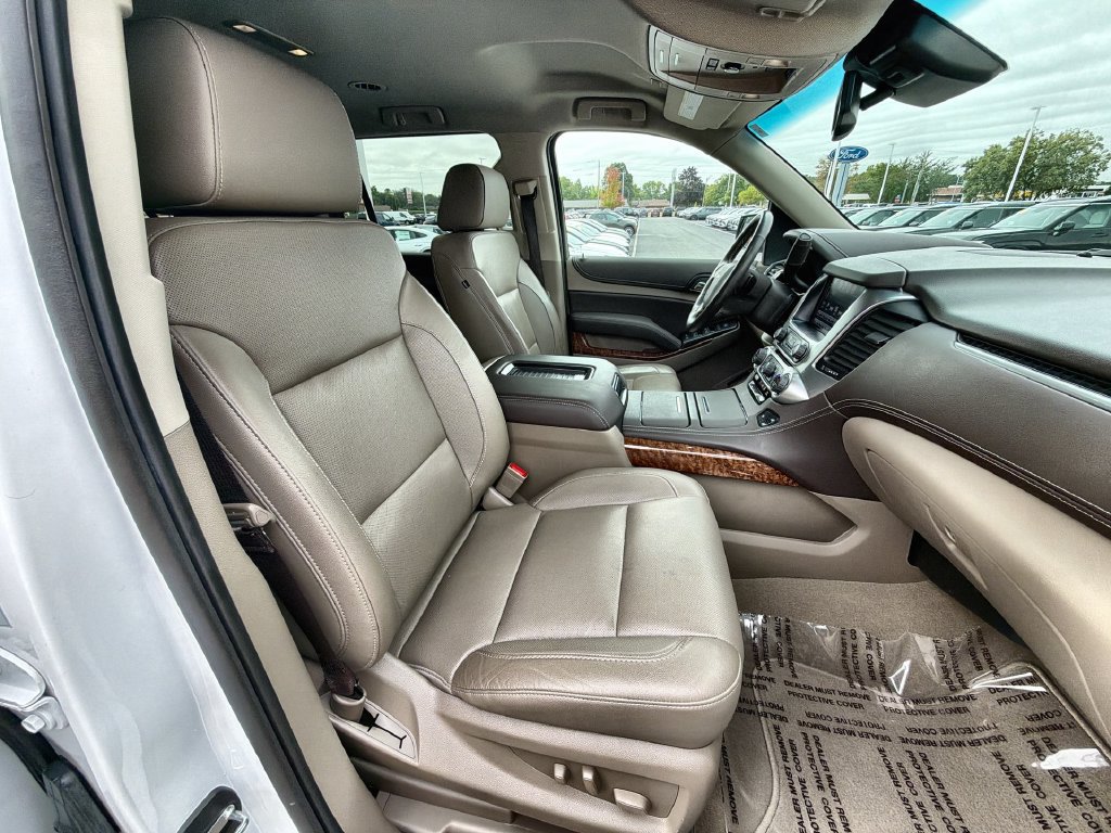 Used 2020 Chevrolet Suburban Premier w/ Max Trailering Package AWD/4WD image 24