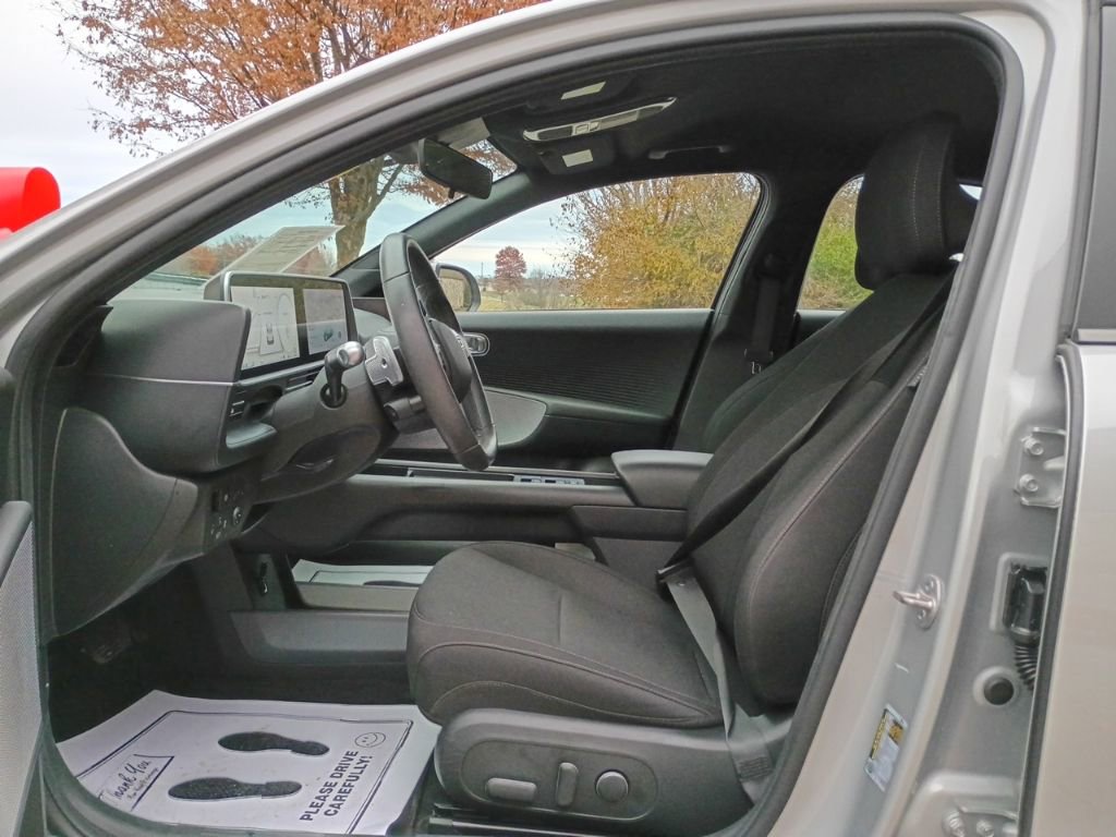 Used 2023 Hyundai Ioniq 6 SE image 14