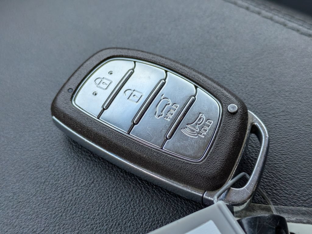 Used 2021 Hyundai Tucson Value FWD image 29