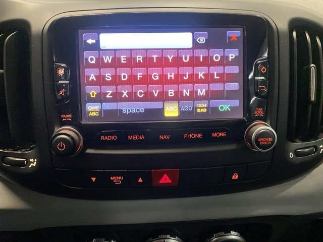 Used 2014 FIAT 500L Easy image 18