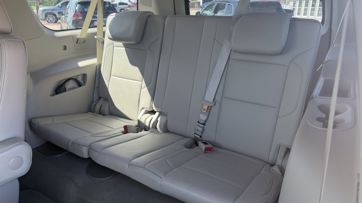 Used 2016 GMC Yukon XL Denali w/ Open Road Package image 18