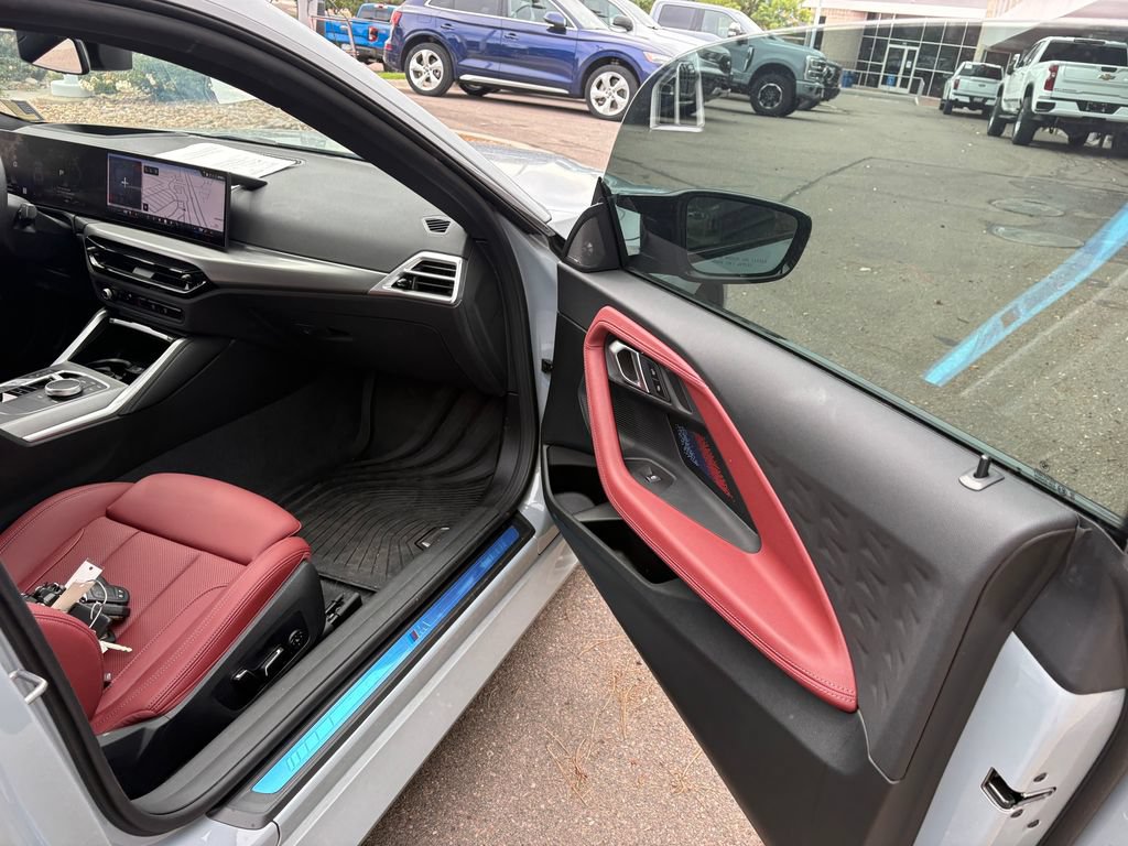 Used 2025 BMW M240i xDrive Coupe AWD/4WD image 28