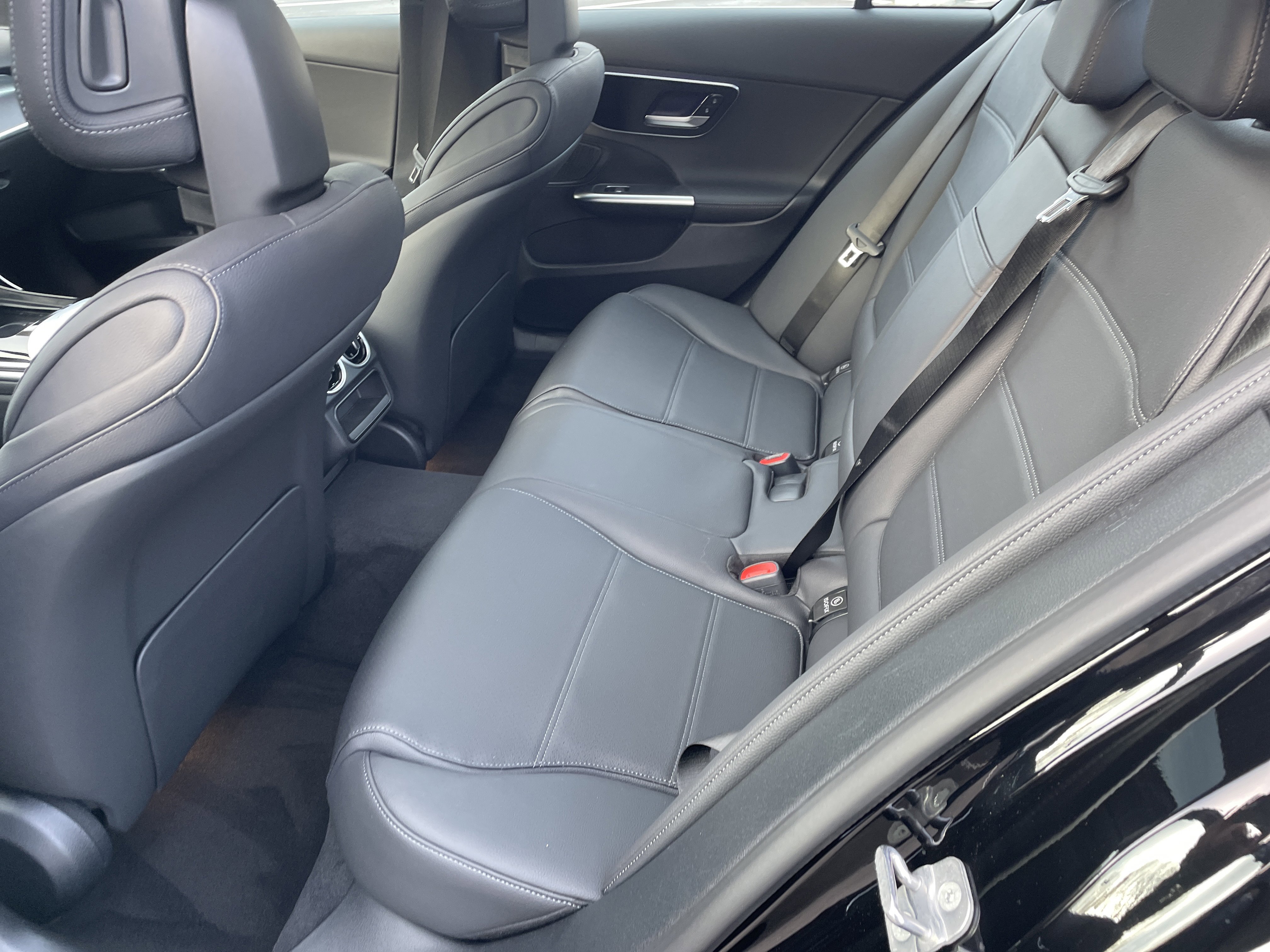 New 2026 Mercedes-Benz C 300 Sedan image 36