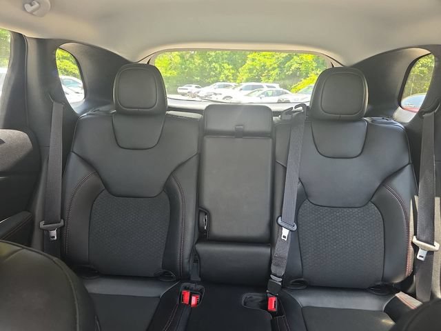 Used 2022 Jeep Cherokee Trailhawk w/ Comfort/Convenience Group AWD/4WD image 15