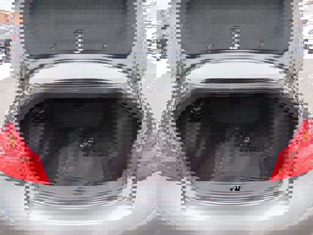 Used 2015 INFINITI Q40 AWD w/ Navigation Package image 13