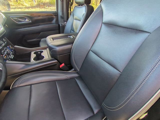 Used 2023 Chevrolet Suburban Premier image 27