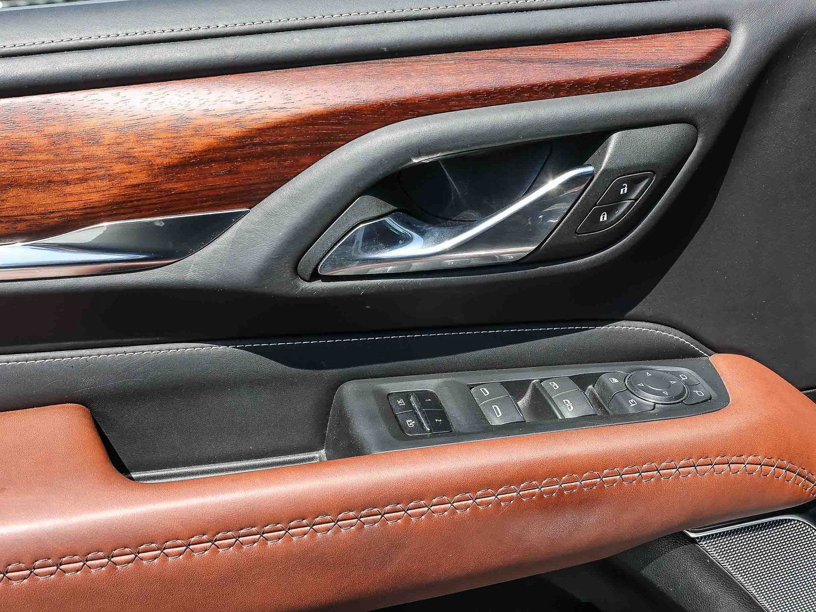 Used 2023 GMC Yukon XL Denali Ultimate AWD/4WD image 22