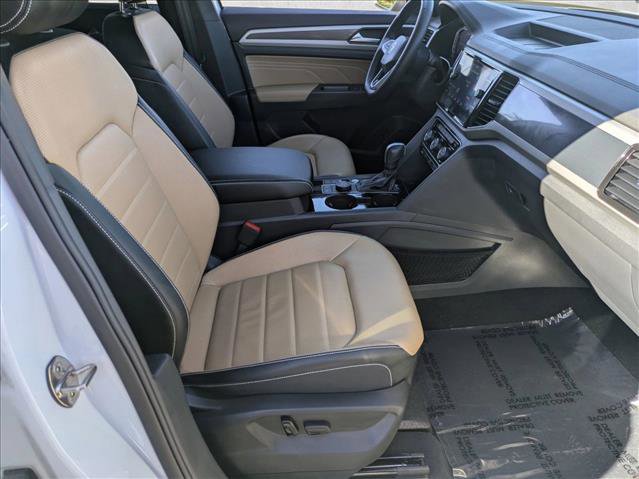 Used 2023 Volkswagen Atlas Cross Sport SEL Premium R-Line image 20