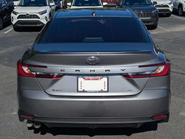Used 2025 Toyota Camry SE image 6