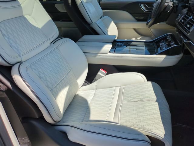 Used 2022 Lincoln Navigator Black Label image 44