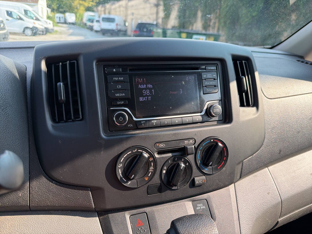 Used 2018 Nissan NV200 S FWD image 20