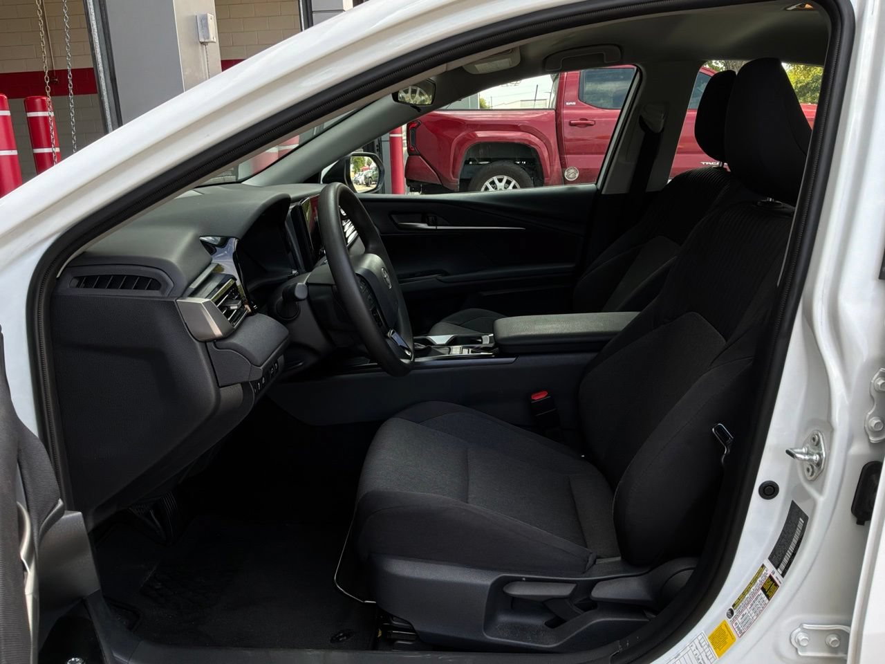 Used 2026 Toyota Camry LE FWD image 10