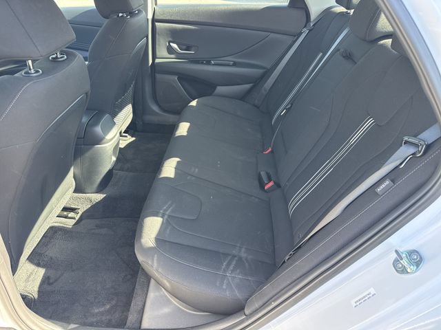 Used 2025 Hyundai Elantra SEL FWD image 20