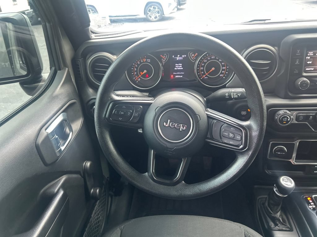 Used 2021 Jeep Gladiator Sport AWD/4WD image 16