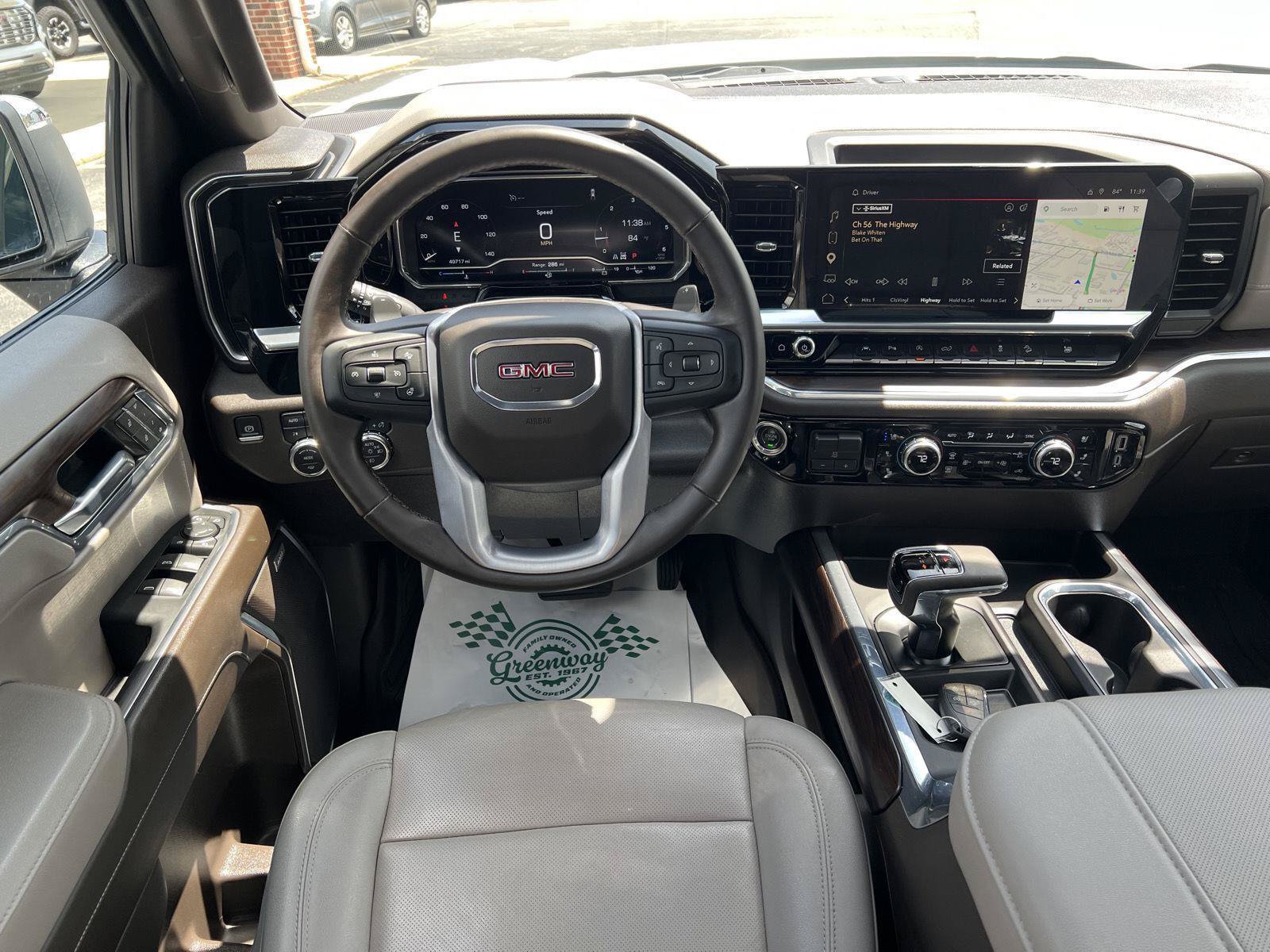 Used 2023 GMC Sierra 1500 SLT w/ SLT Premium Plus Package AWD/4WD image 25