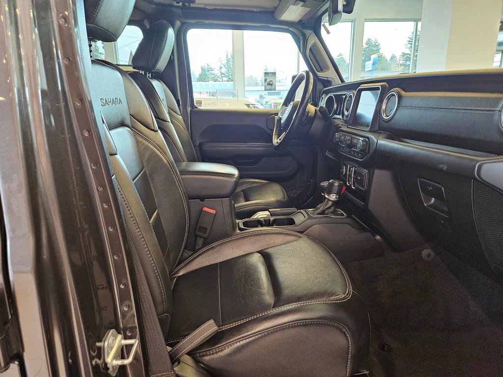 Used 2018 Jeep Wrangler Unlimited Sahara image 24