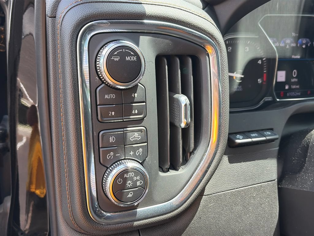 Used 2023 GMC Sierra 2500 AT4 w/ AT4 Premium Plus Package AWD/4WD image 19