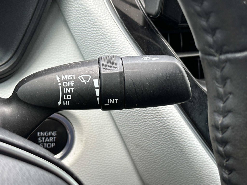 Used 2023 Toyota Corolla SE FWD image 30