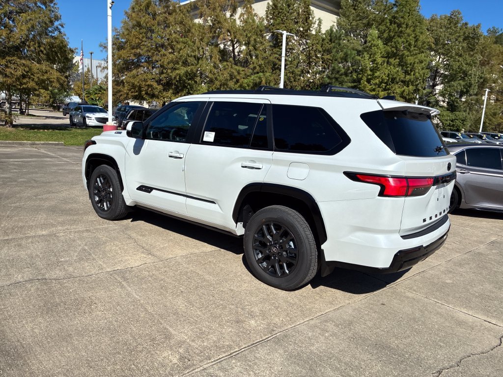 New 2026 Toyota Sequoia Platinum AWD/4WD image 3