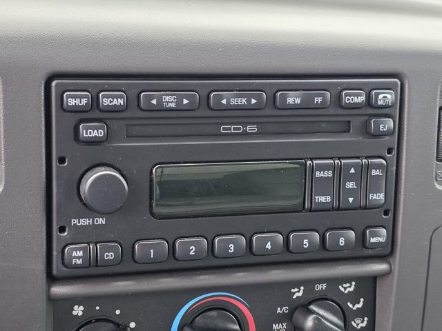 Used 2004 Ford F250 XL RWD image 13