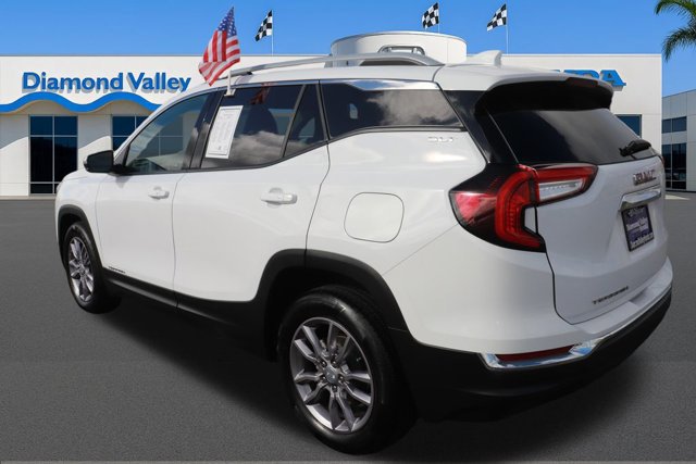 Used 2023 GMC Terrain SLT image 4