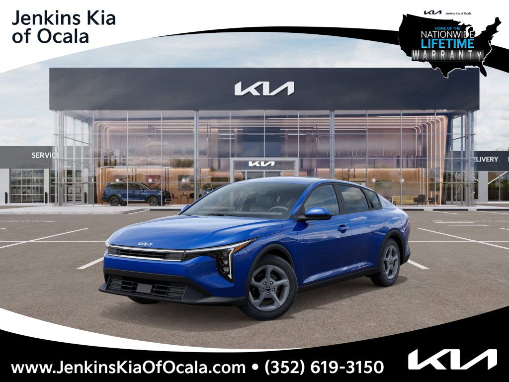 New 2025 Kia K4 LXS
