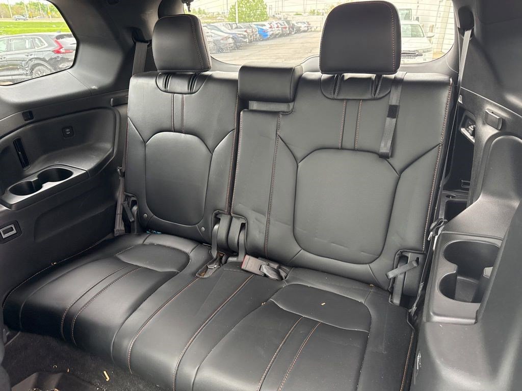 Used 2024 Honda Pilot TrailSport image 11