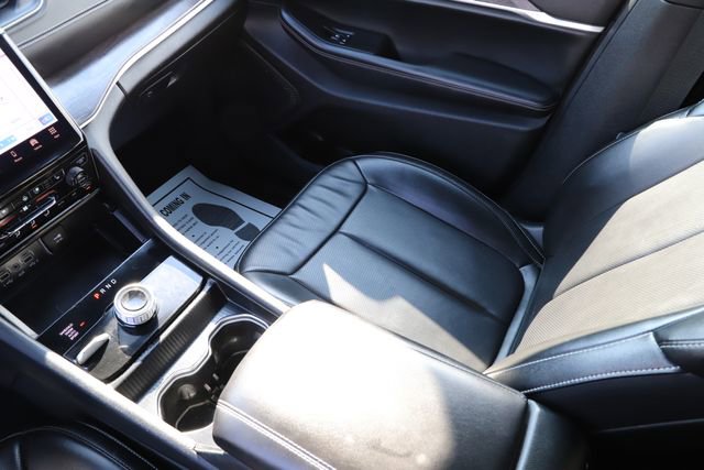 Used 2024 Jeep Grand Cherokee L Limited w/ Luxury Tech Group II image 27