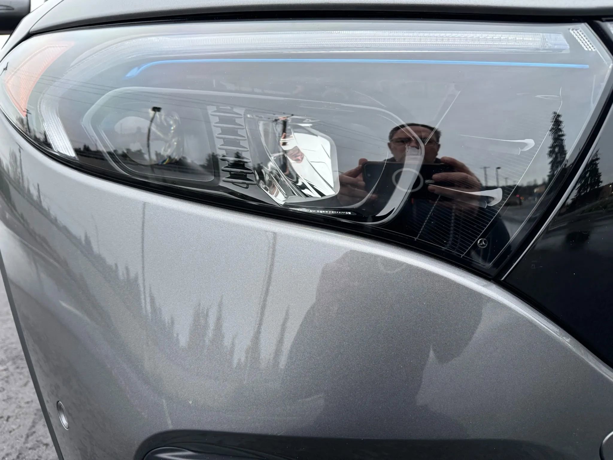 Used 2023 Mercedes-Benz EQB 300 4MATIC w/ Exclusive Package image 15