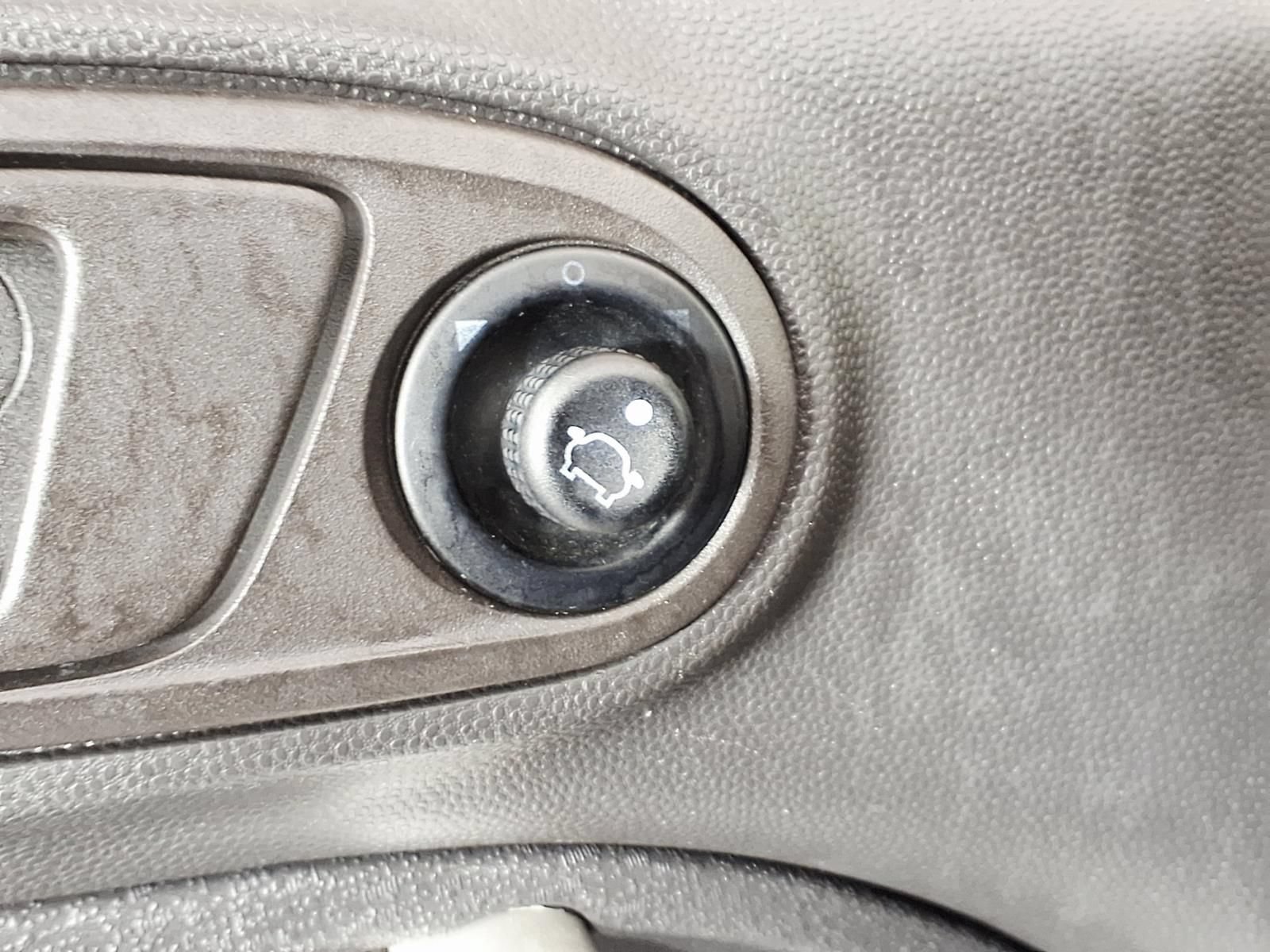 Used 2012 Ford Fiesta SE FWD image 17