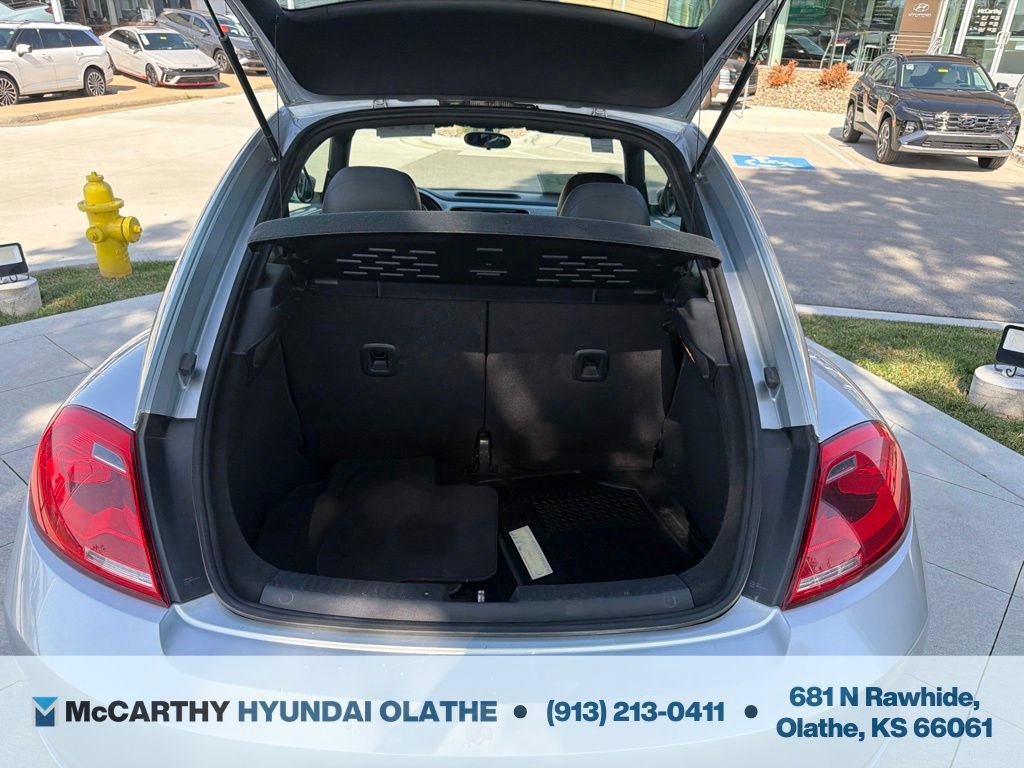 Used 2014 Volkswagen Beetle 2.5 FWD image 17