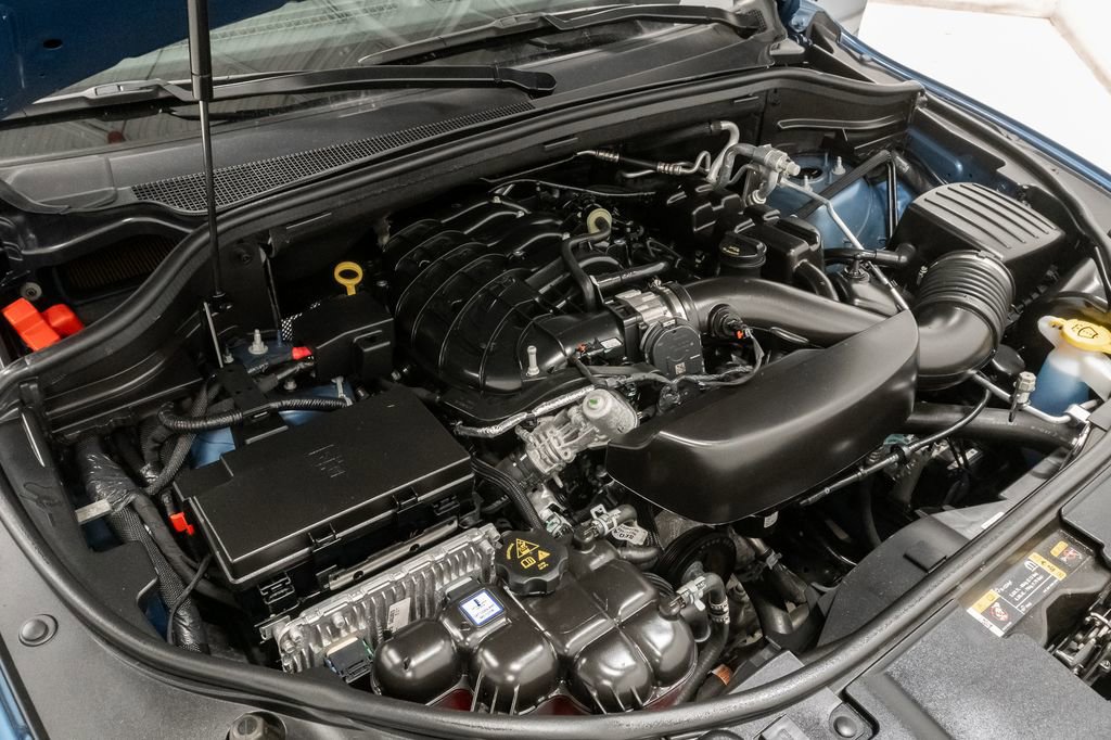 Certified 2024 Dodge Durango SXT w/ SXT Blacktop Group image 4