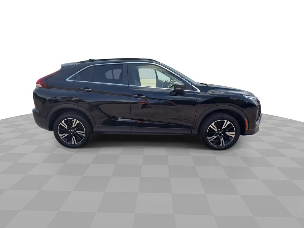 Used 2024 Mitsubishi Eclipse Cross SE AWD/4WD image 2