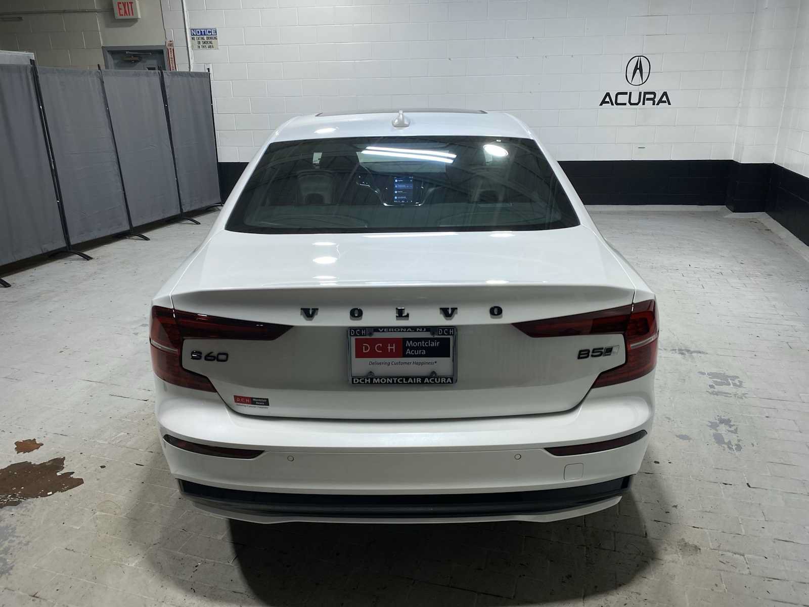 Used 2023 Volvo S60 B5 Plus w/ Climate Package AWD/4WD image 5