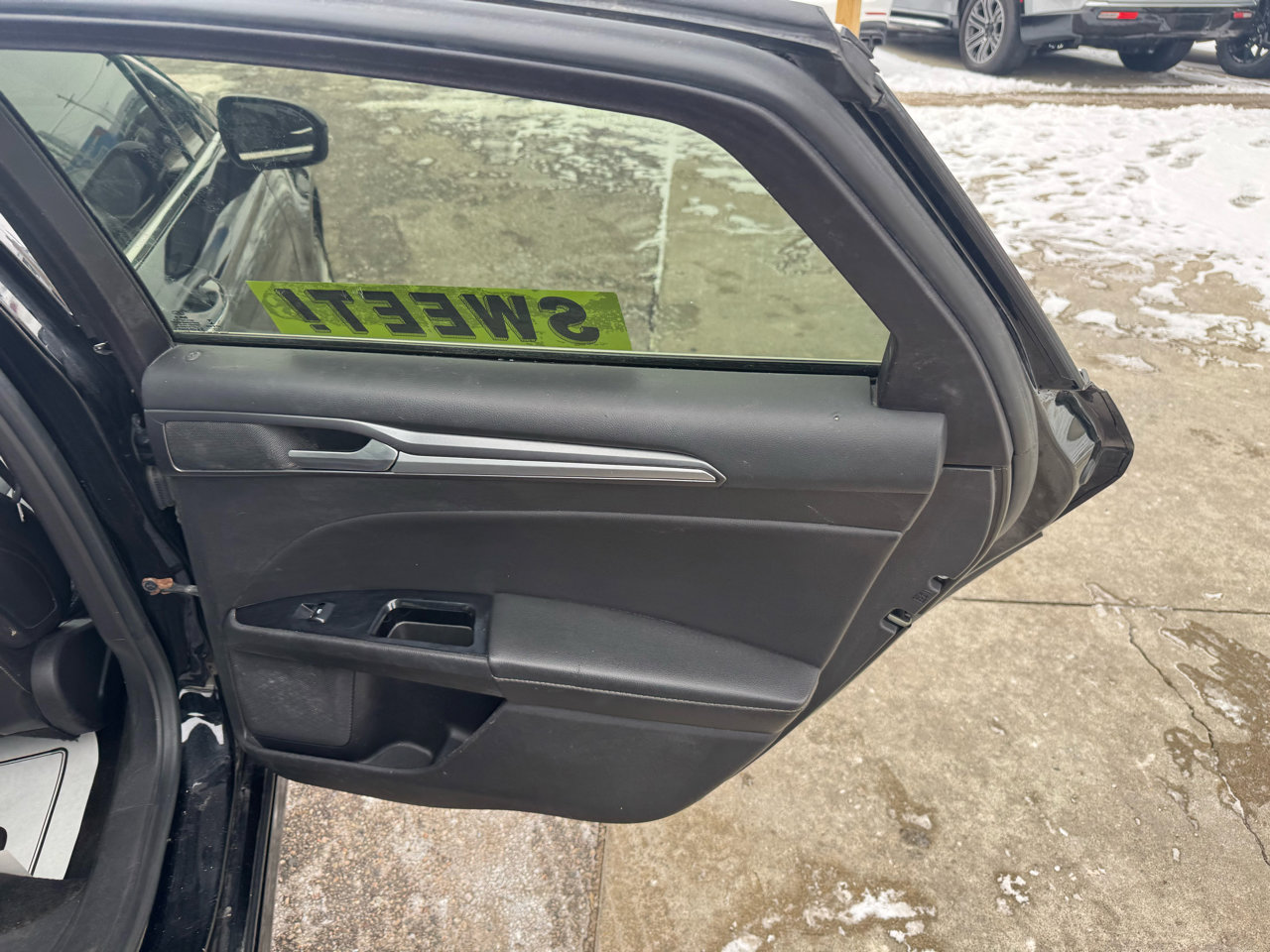 Used 2016 Ford Fusion Titanium image 16