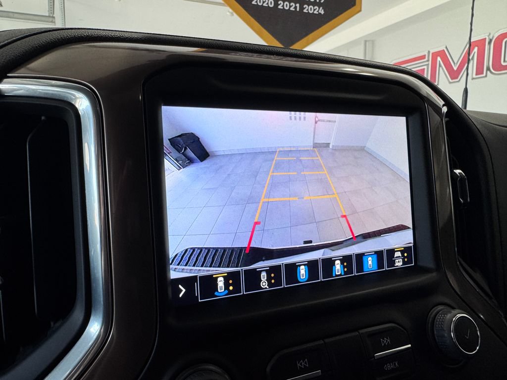 Certified 2022 Chevrolet Silverado 2500 High Country w/ LPO, Hitch Package AWD/4WD image 22