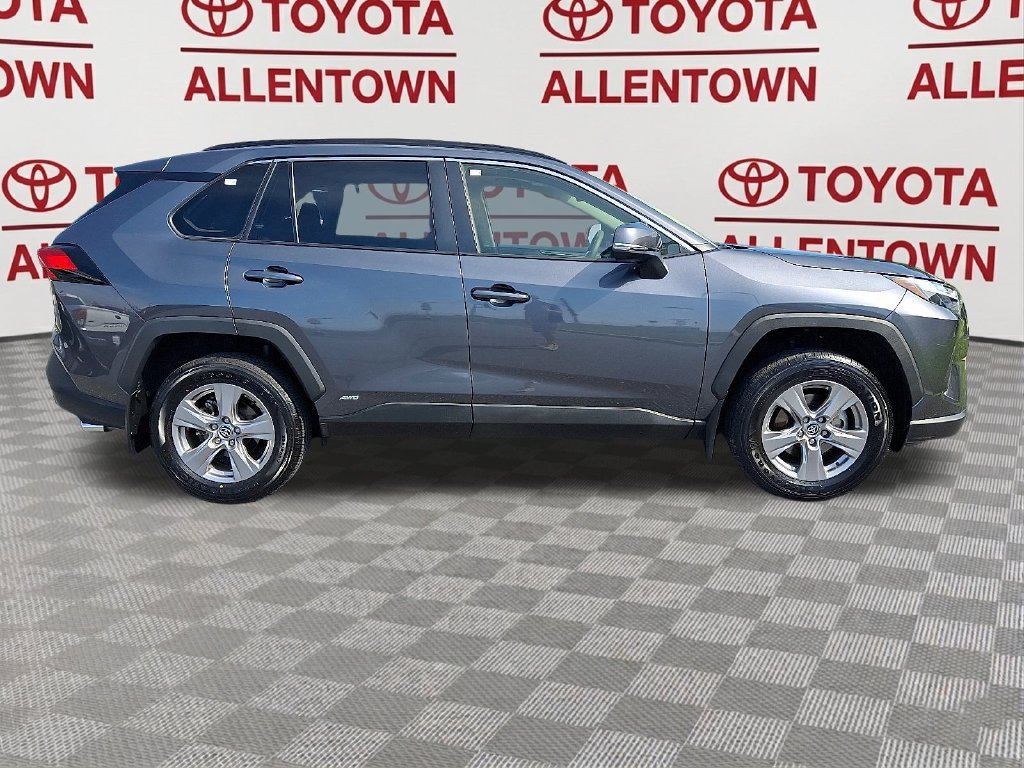 Used 2024 Toyota RAV4 XLE w/ Convenience Package AWD/4WD image 10