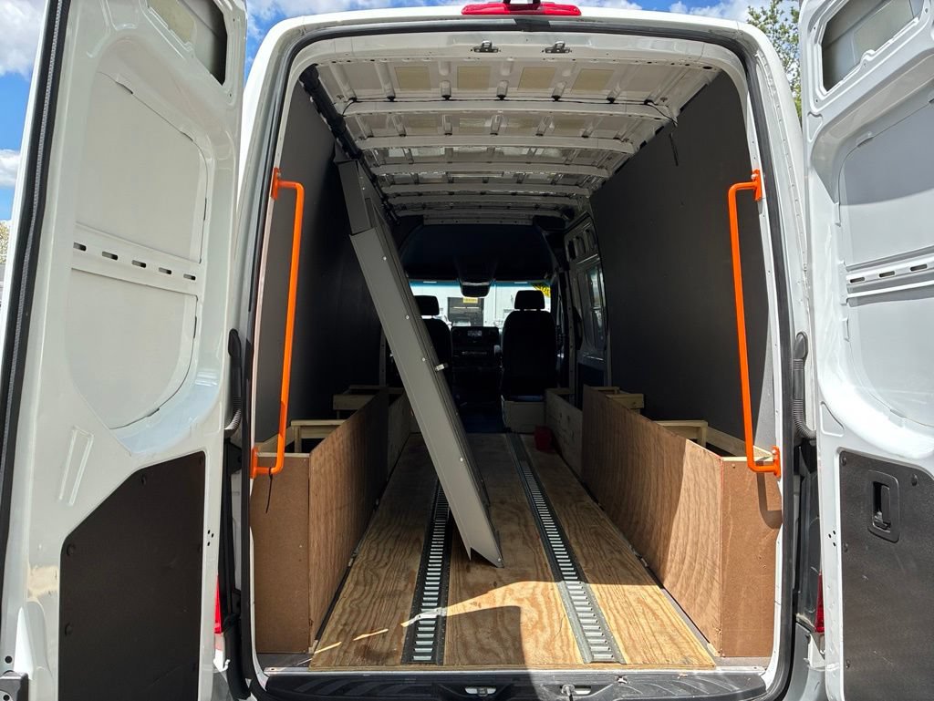 Used 2022 Mercedes-Benz Sprinter 3500 image 12