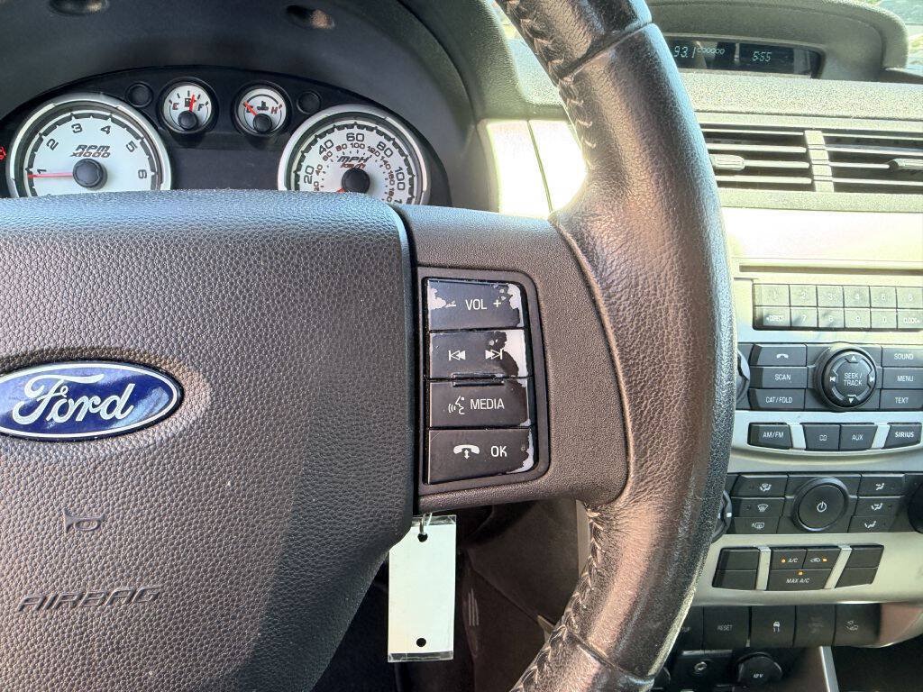 Used 2009 Ford Focus SES FWD image 15