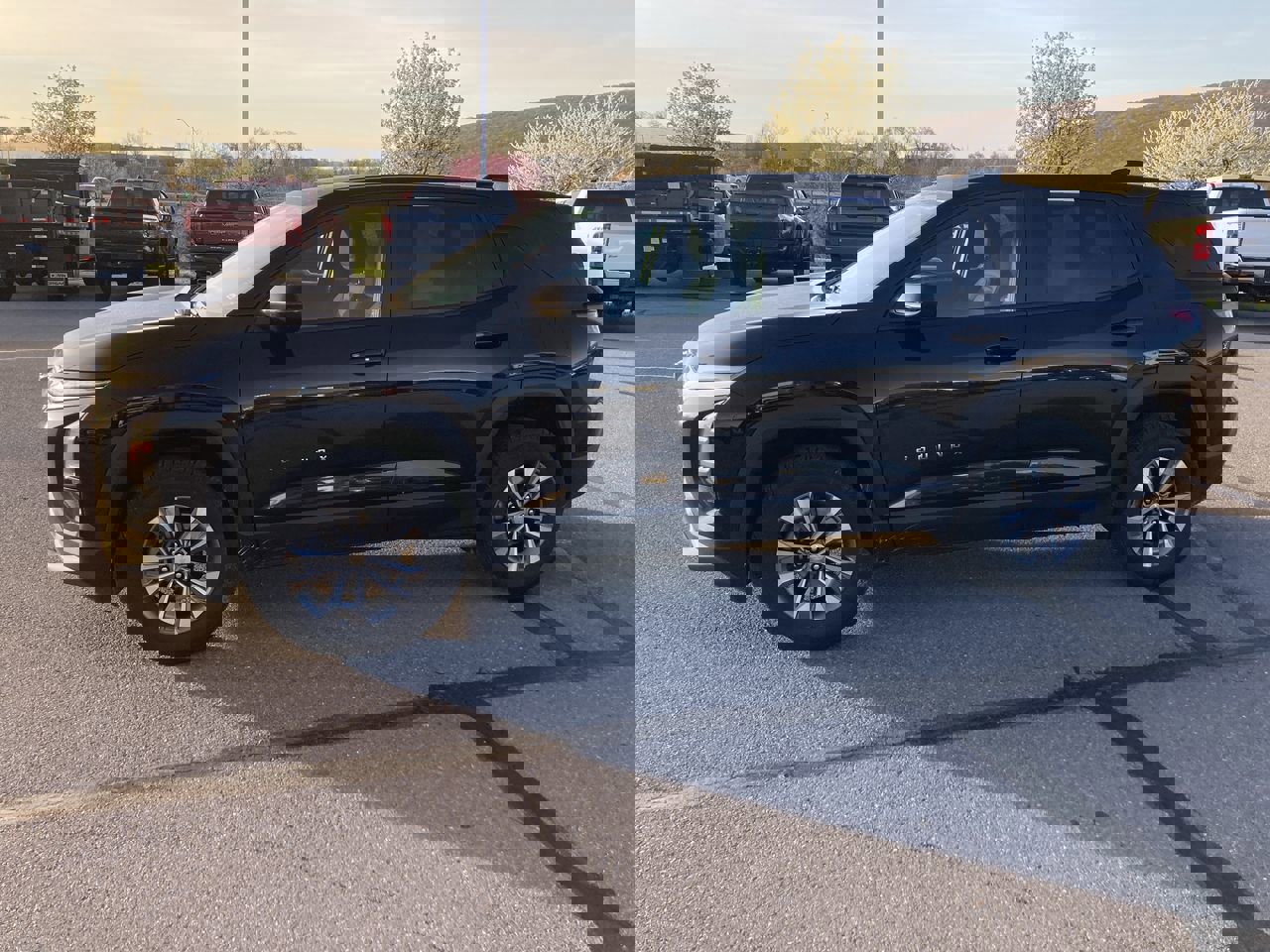 Used 2026 Chevrolet Equinox LT AWD/4WD image 4