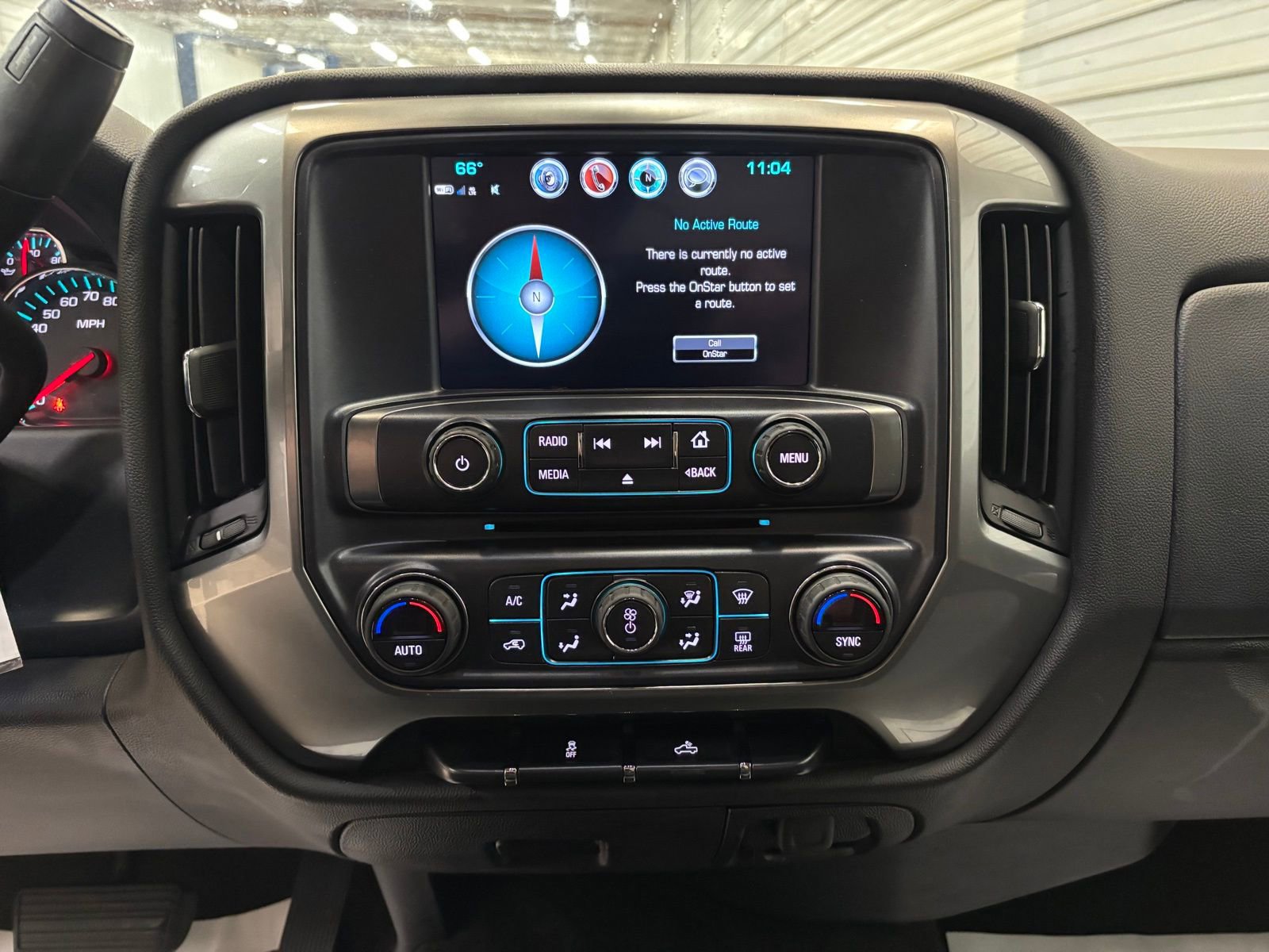Used 2018 Chevrolet Silverado 1500 LT w/ All Star Edition image 18