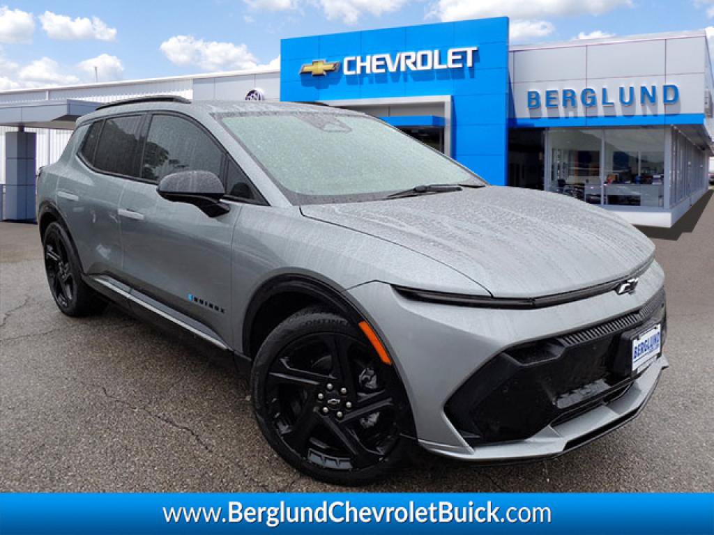 Used 2024 Chevrolet Equinox EV RS FWD image 1
