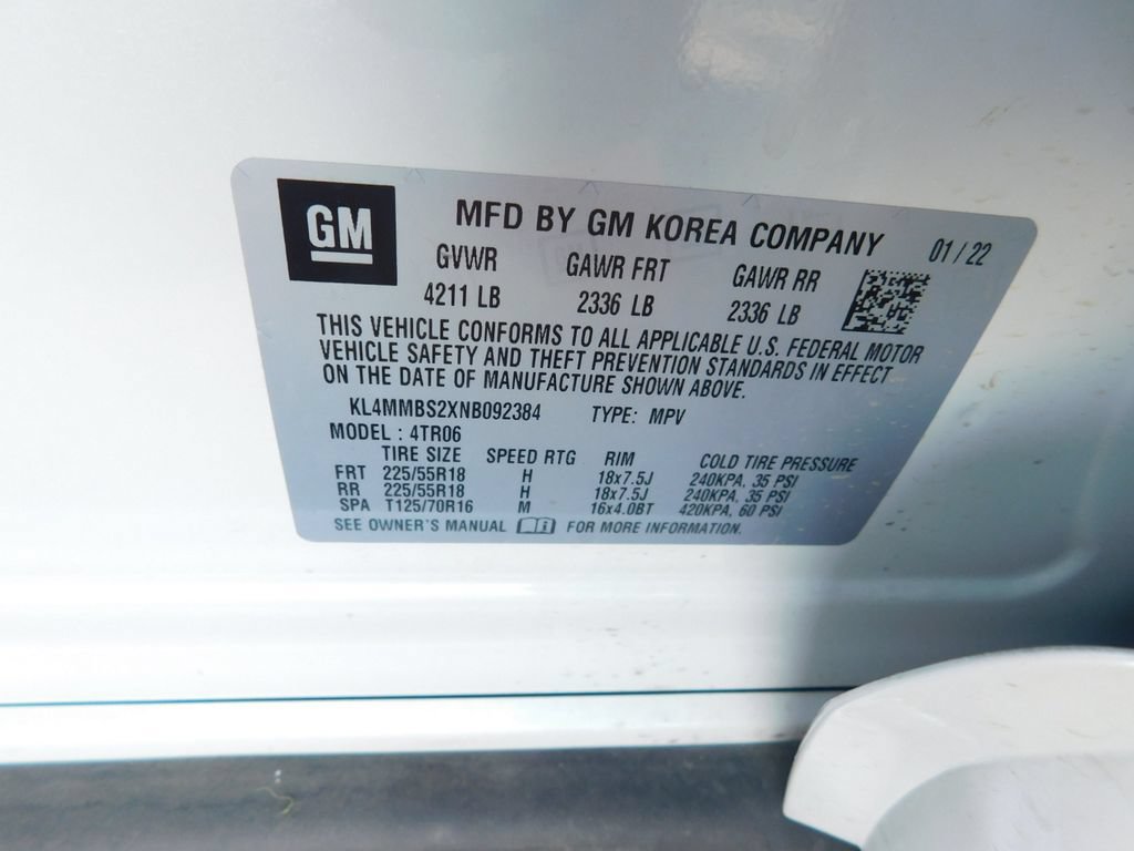 Certified 2022 Buick Encore GX Preferred w/ Sport Touring Package FWD image 8